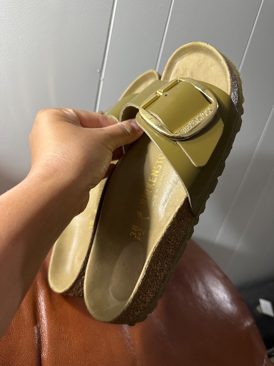 Birkenstock: Madrid Big Buckle High Shine Mud Green - J  These are Birkenstock Madrid Big Buckle  high-shine, olive green/ Size 38